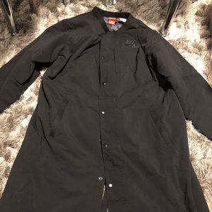 Nike Air Varisty coat  in Black sz Large